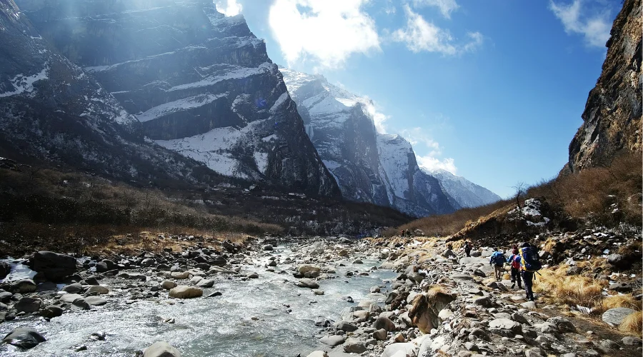 Trek route from Deurali to MBC