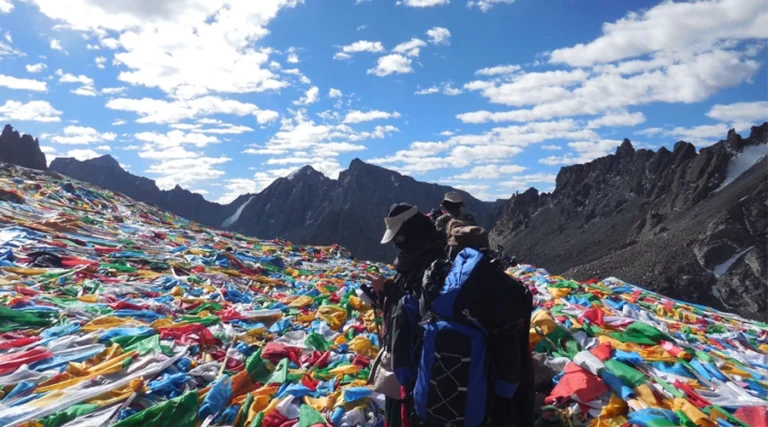 Top of Dolma La Pass