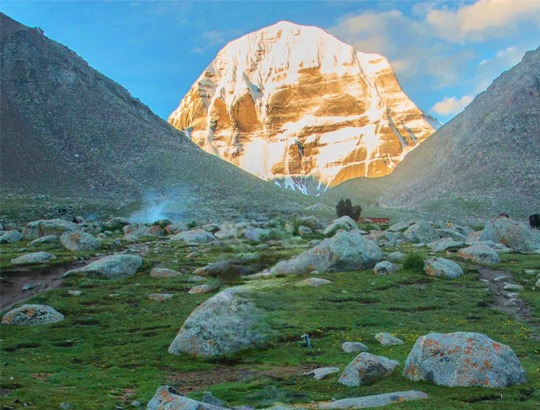 Kailash Trek Via Simikot Nepal