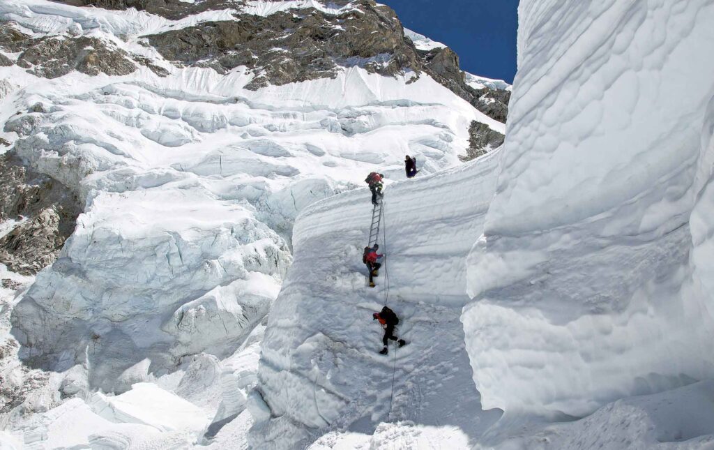 climbing everest