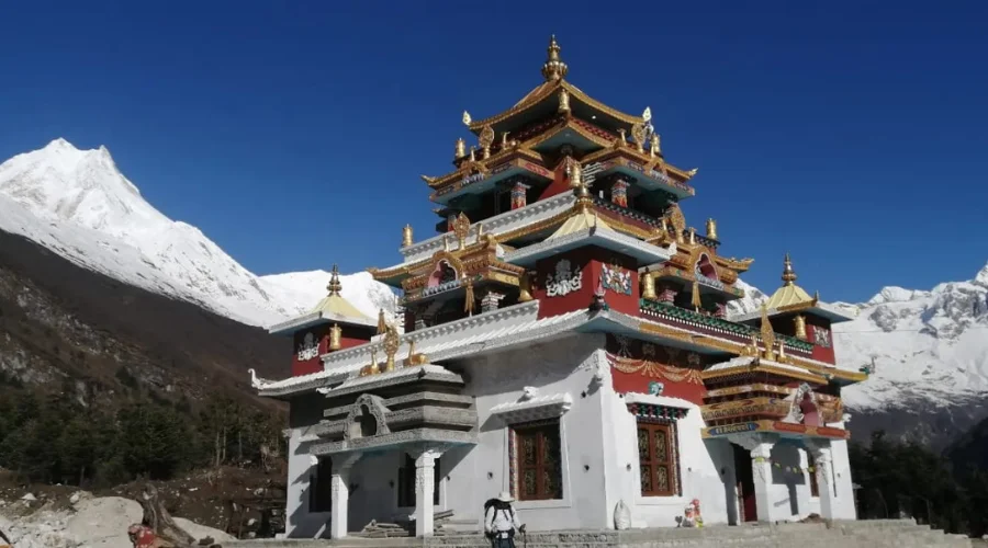 Monastery and view of Mt Manaslu at the back