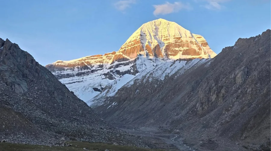 Sunrise view at Mount Kailash