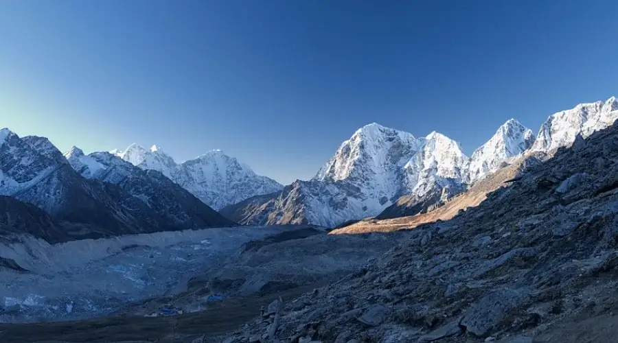 Inside the Khumbu Glacier: Everest’s Most Dangerous Icefall 3 View of mountains above the Khumbu Glacier