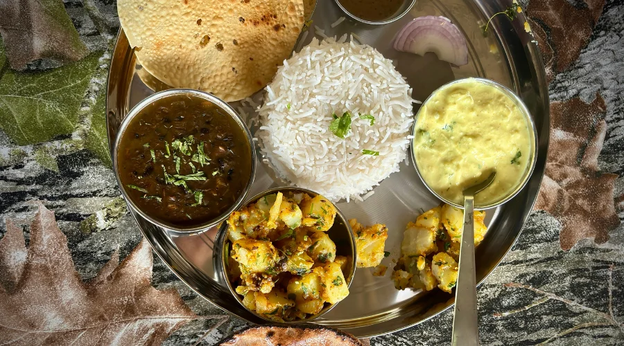 Accommodation and Food During the Kailash Mansarovar Yatra 3 Dal, Bhat, Tarkari