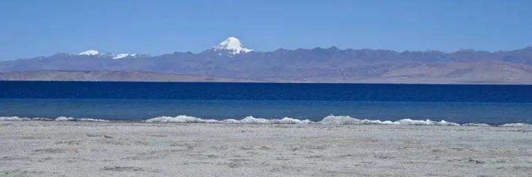 Mansarovar lake seen during kailash Yatra