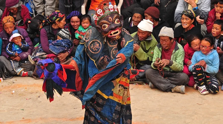 Saga Dawa Festival 2026: Date, Meaning, and Importance for Kailash Yatra 2 Unique way of dance done of the Buddhists during festival